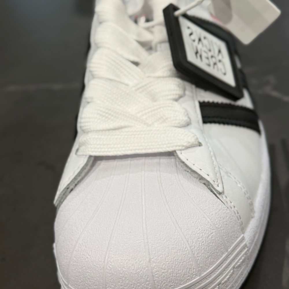 Adidas Superstar 50th Anniversary Run DMC ORIGINALS DS - New (size 9.5 US) - Picture 7 of 8